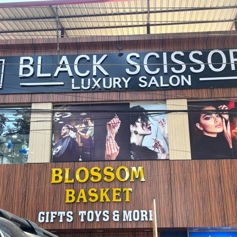 Black Scissor salon