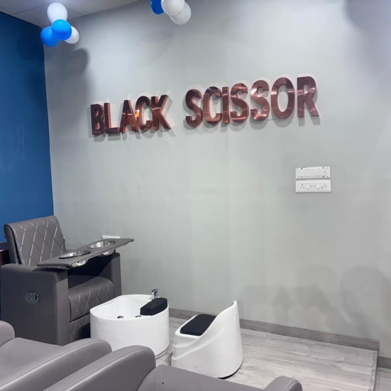 salon interior Image 2025-10-29 at 5.05.05 PM (4)